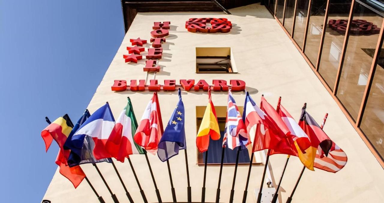 Hotel Bulevard Făgăraş المظهر الخارجي الصورة