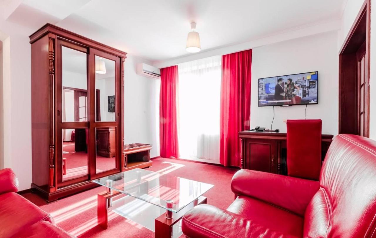 Hotel Bulevard Făgăraş المظهر الخارجي الصورة