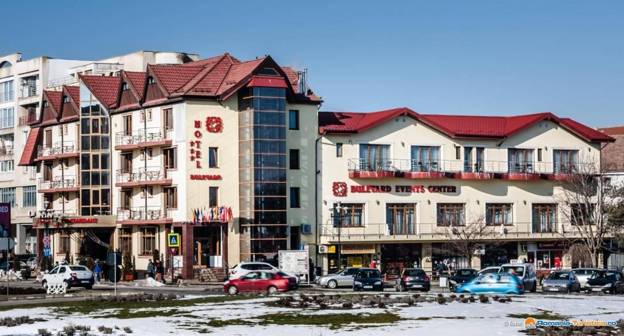 Hotel Bulevard Făgăraş المظهر الخارجي الصورة