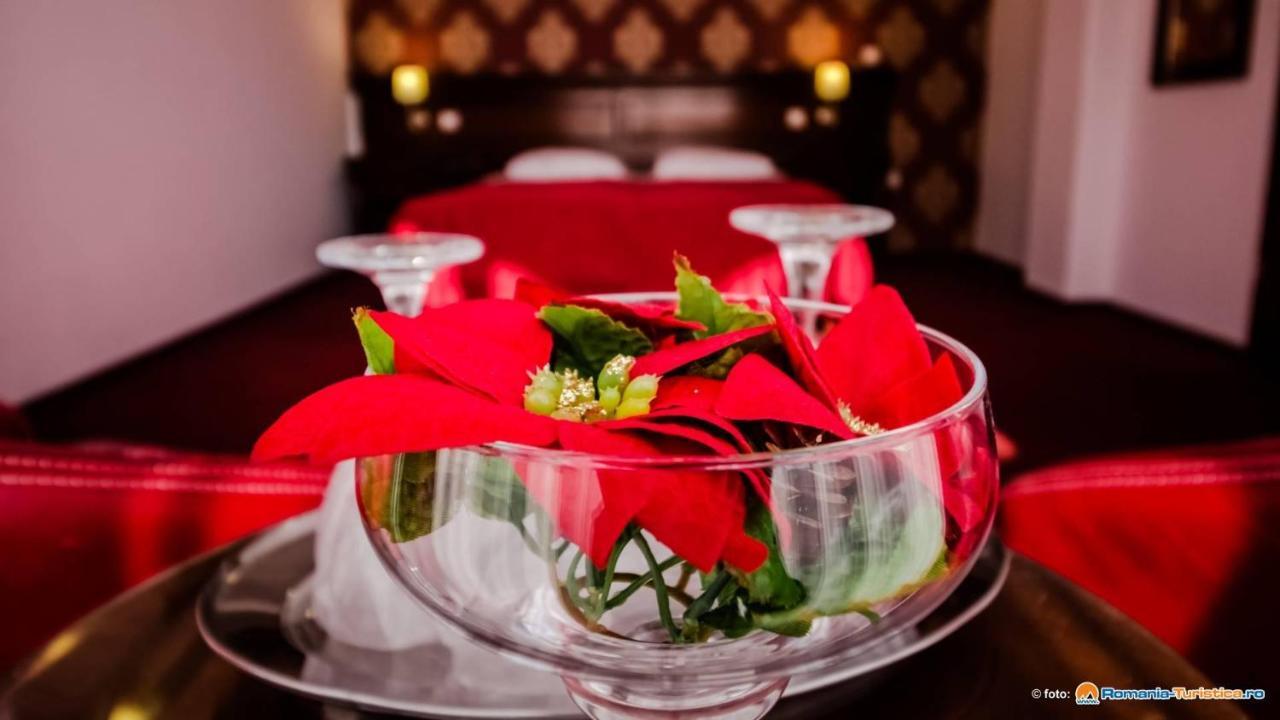 Hotel Bulevard Făgăraş المظهر الخارجي الصورة