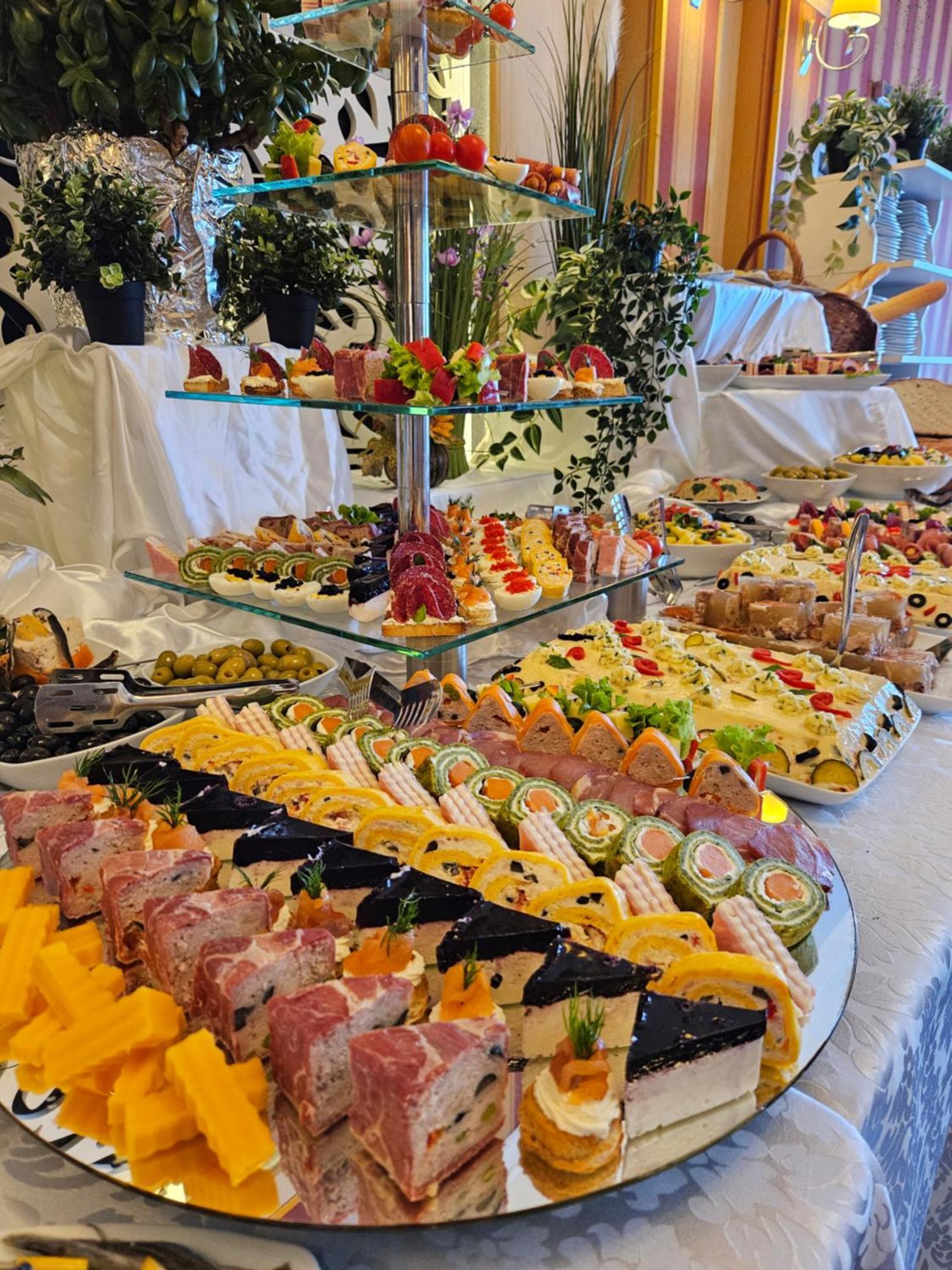 Hotel Bulevard Făgăraş المظهر الخارجي الصورة