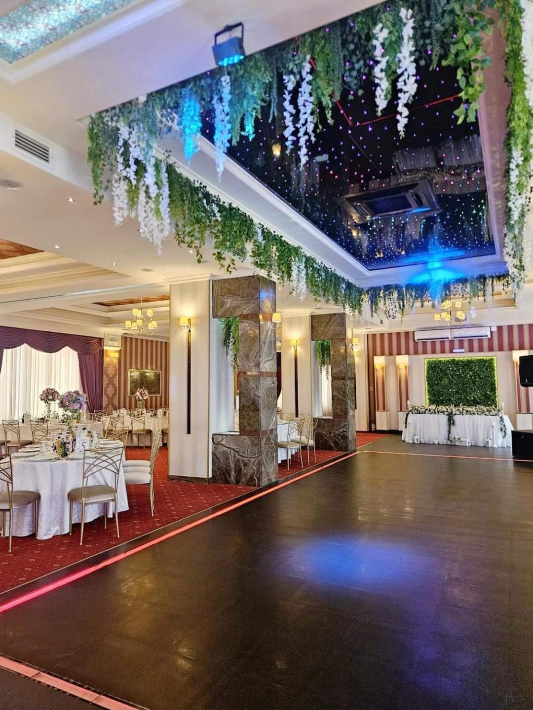 Hotel Bulevard Făgăraş المظهر الخارجي الصورة
