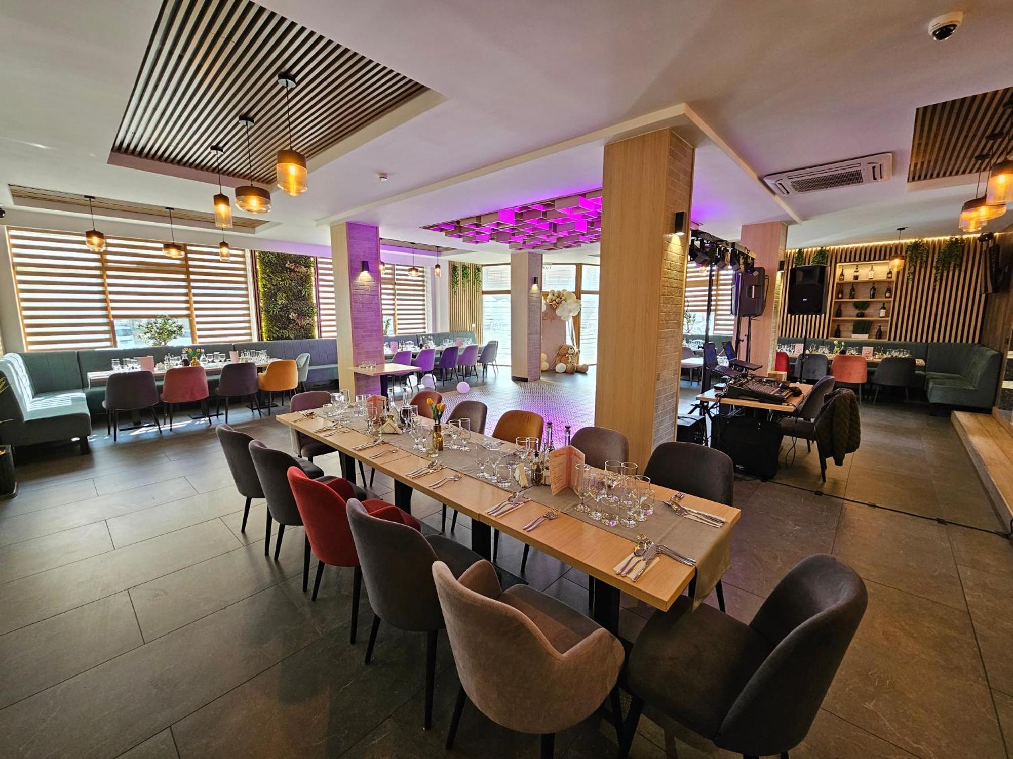 Hotel Bulevard Făgăraş المظهر الخارجي الصورة