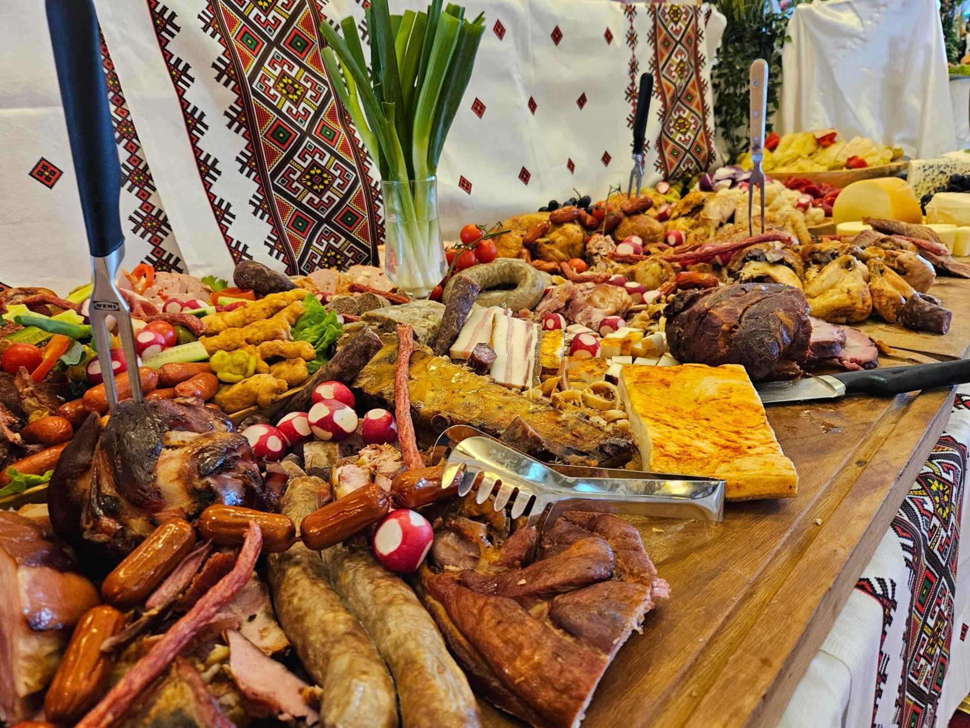Hotel Bulevard Făgăraş المظهر الخارجي الصورة